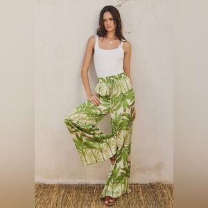 Women’s Wide-Leg Tropical Print Dress Pant - White & Green